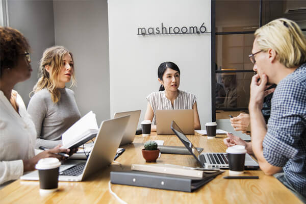 divi service section image 2